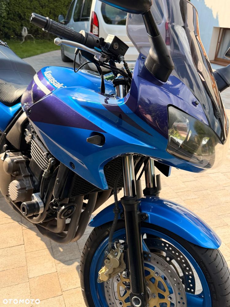 Kawasaki ZRX - 11