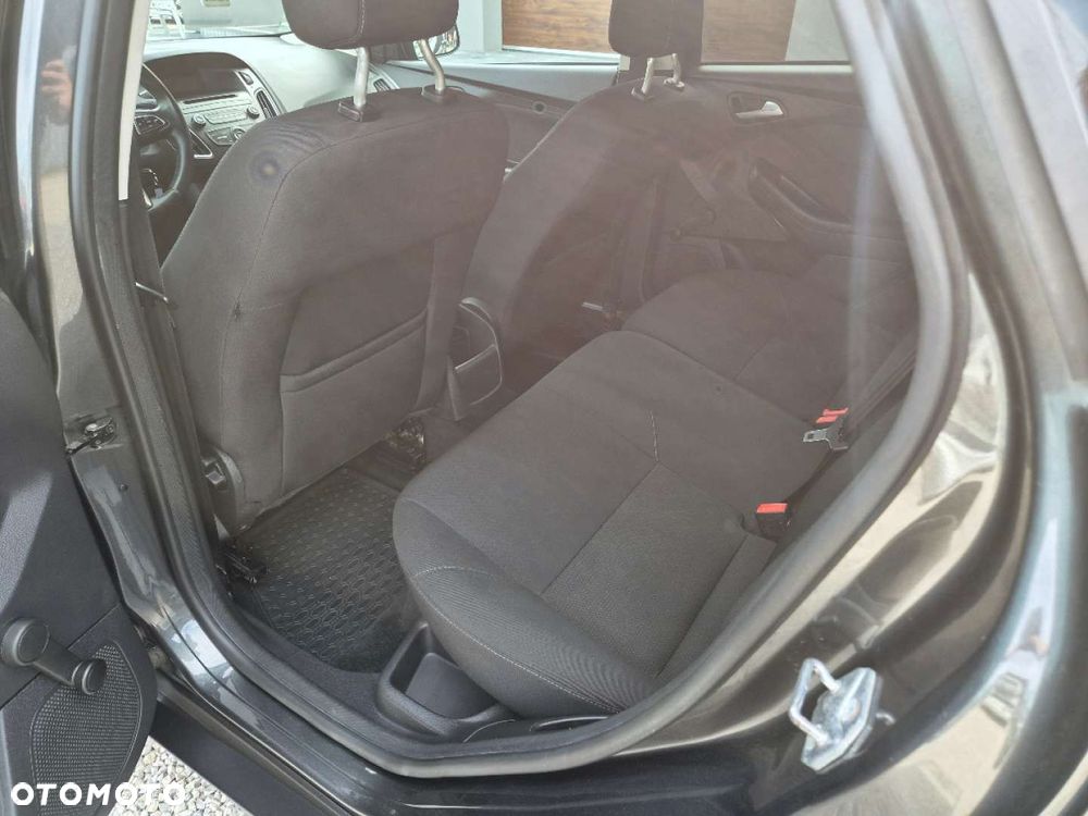 Ford Focus - 17