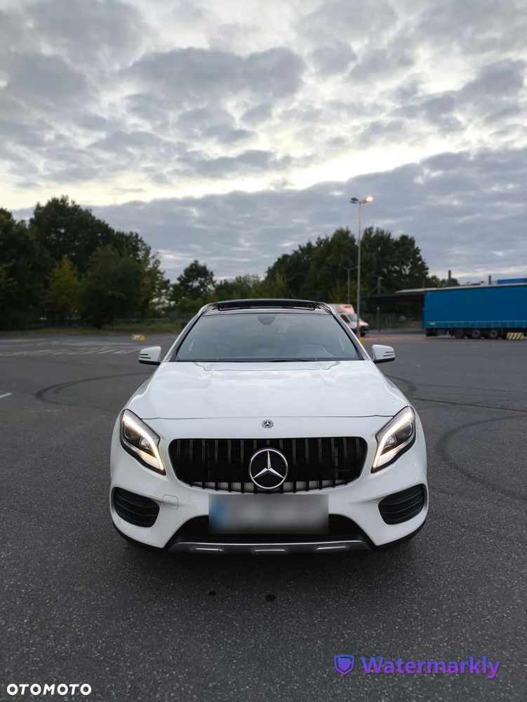 Mercedes-Benz GLA 250 4-Matic AMG Line - 1