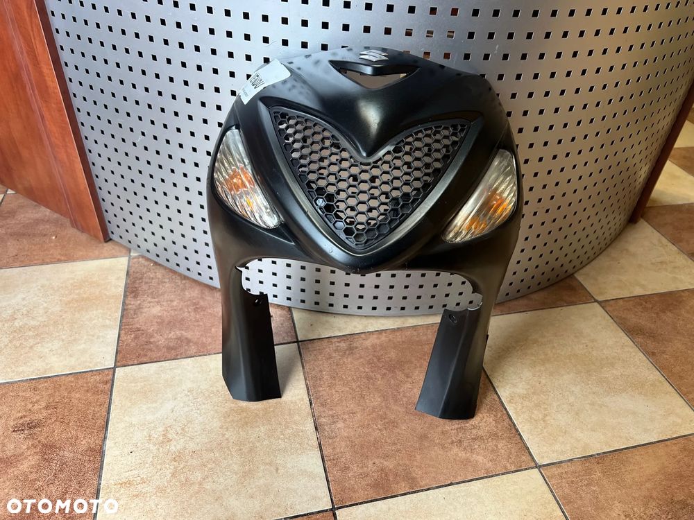 LAMPA KIERUNKOWSKAZ CZASZA OBUDOWA  NOSEK SUZUKI SIXTEEN 2007 - 2014 - 1