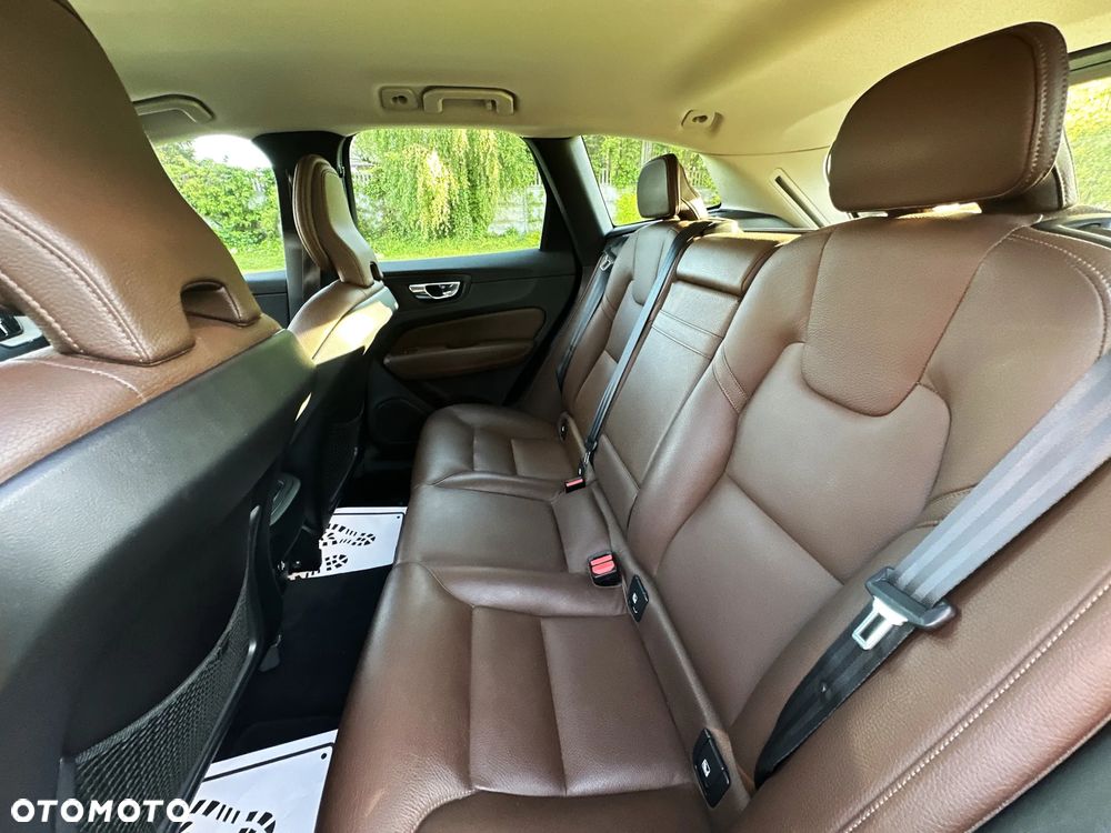 Volvo XC 60 B4 D AWD Geartronic Inscription - 30
