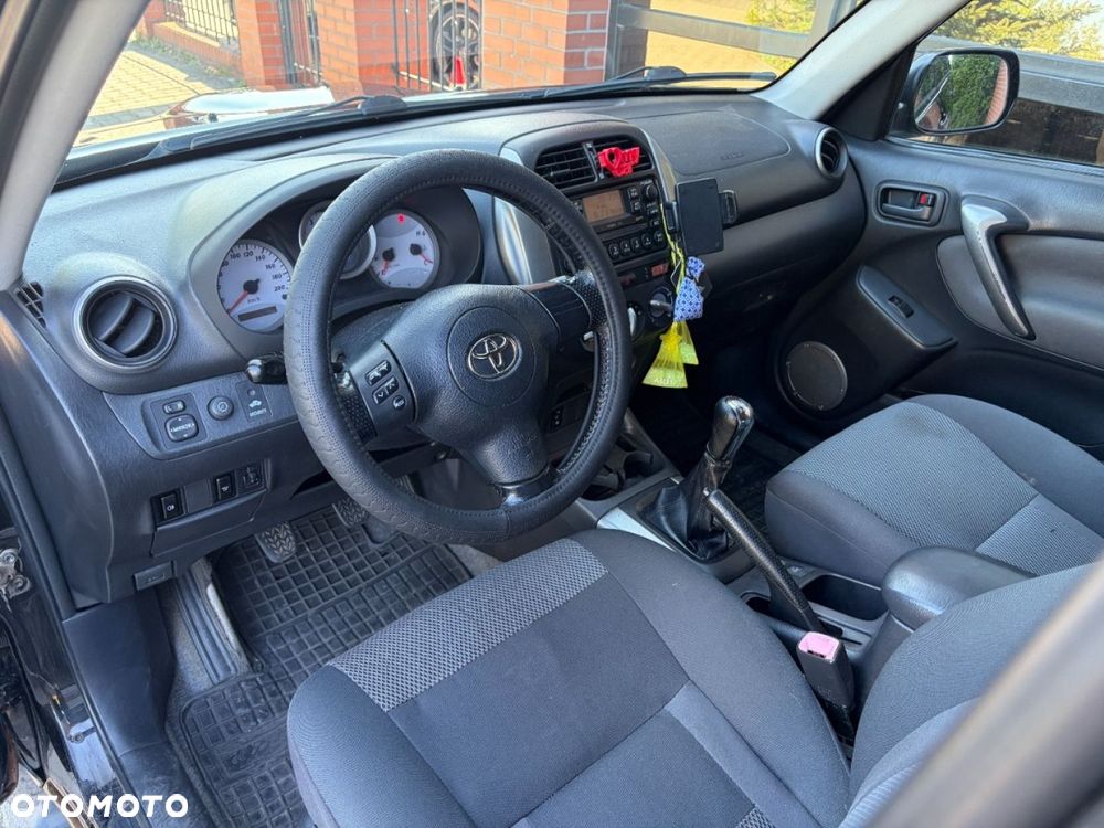 Toyota RAV4 - 7