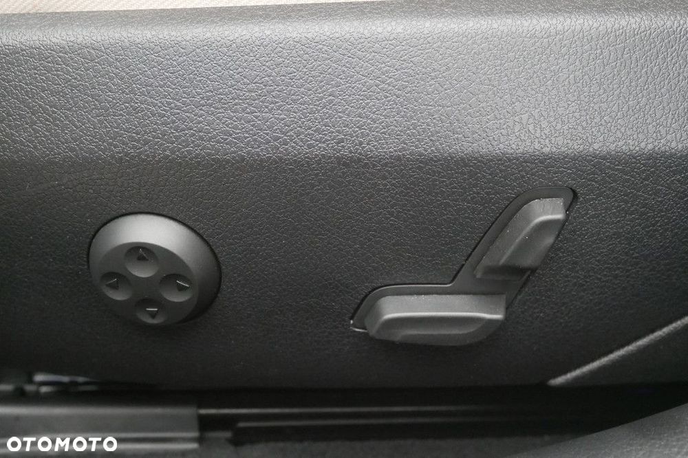 Mercedes-Benz Klasa C - 31