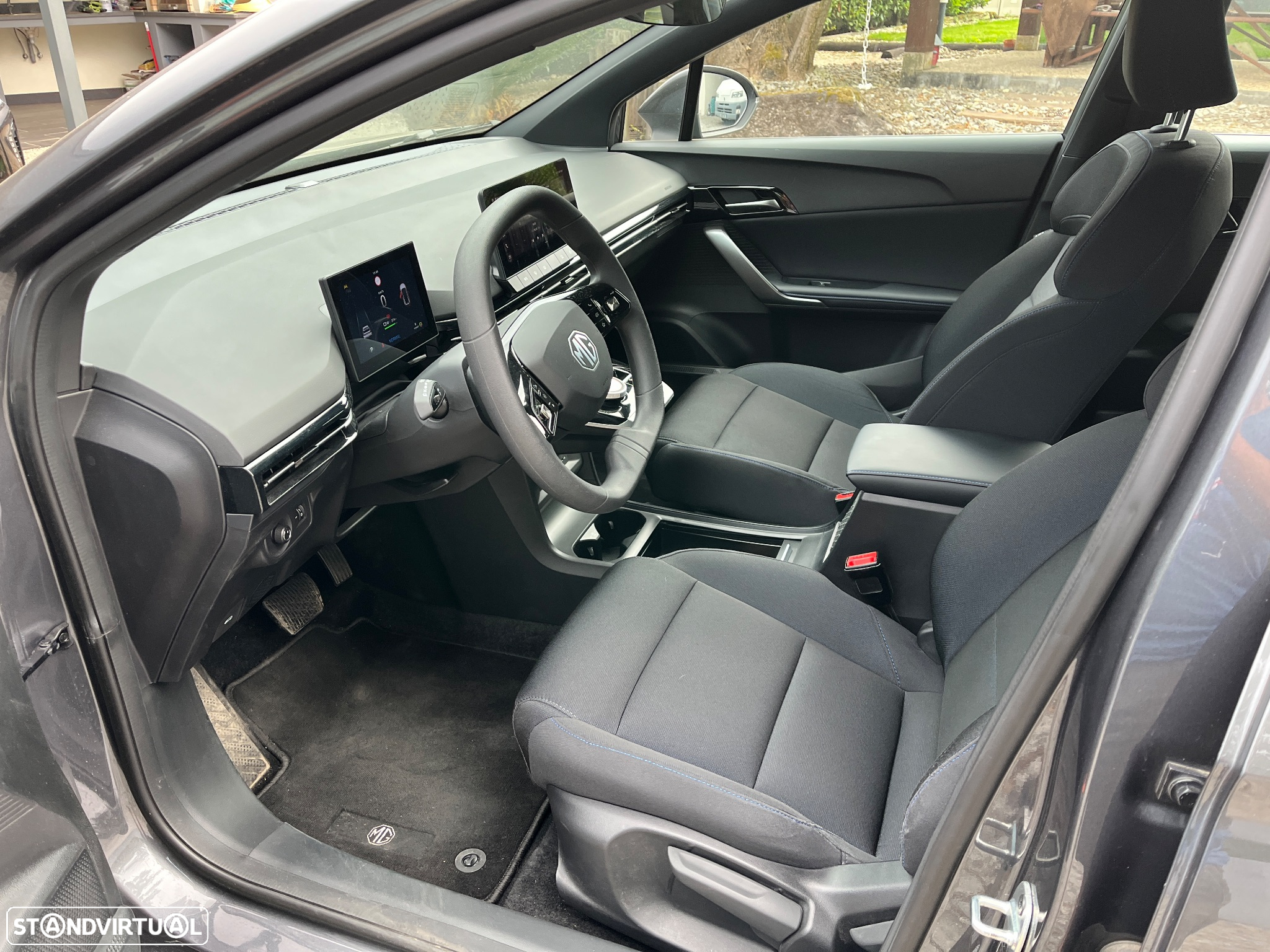 MG MG4 51 kWh Standard - 12