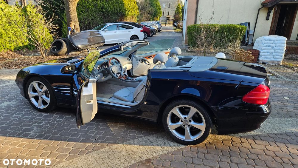 Mercedes-Benz SL - 22