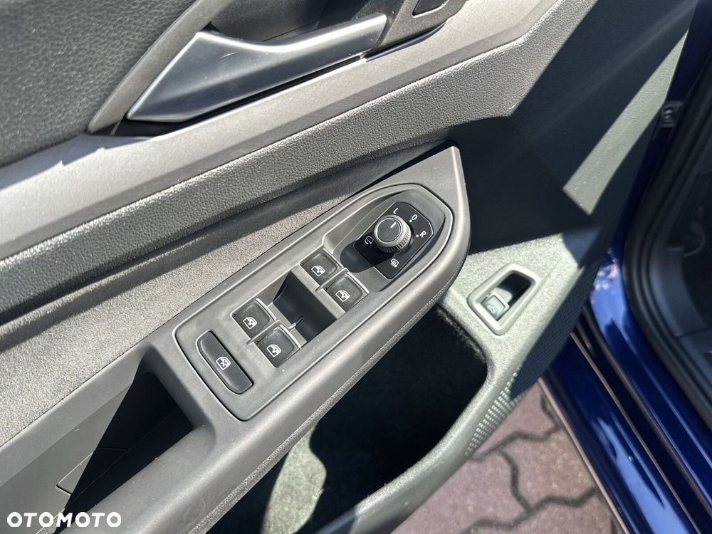 Volkswagen Golf Variant - 30