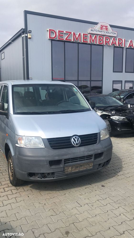 Dezmembram Volkswagen T5 1.9TDI an fabr 2006 - 1