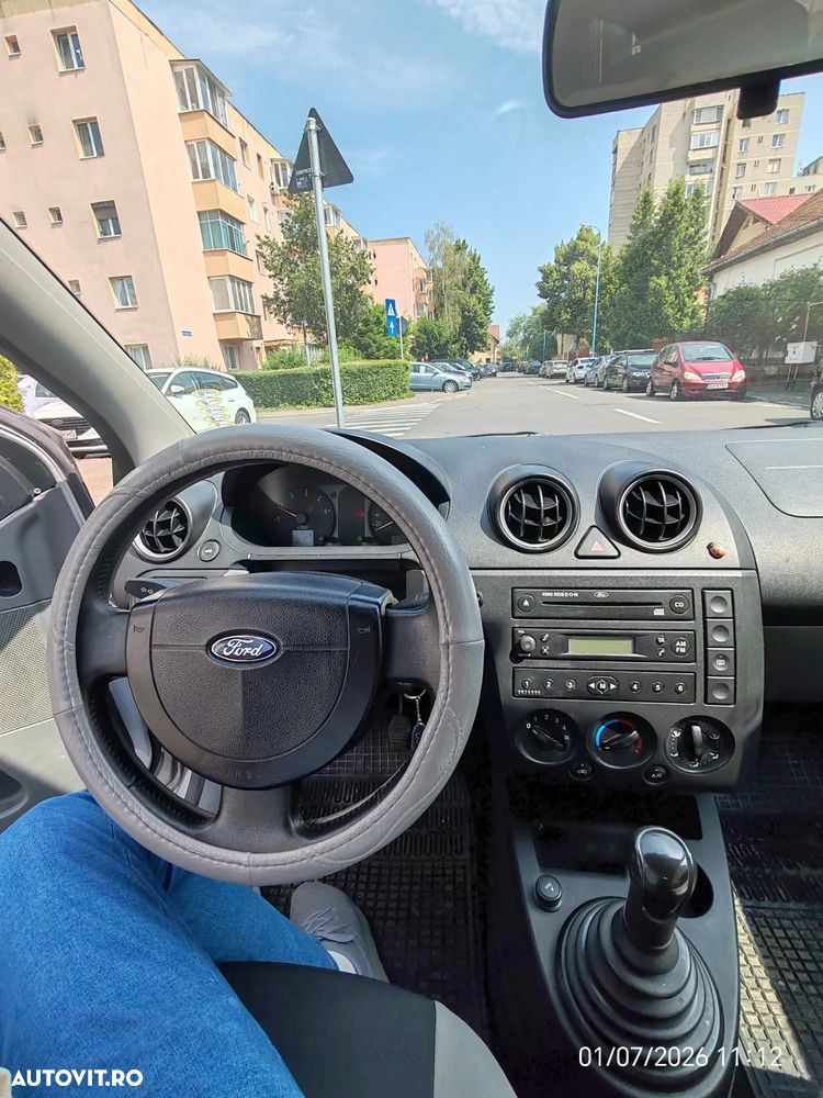 Ford Fiesta 1.4 TDCI - 4