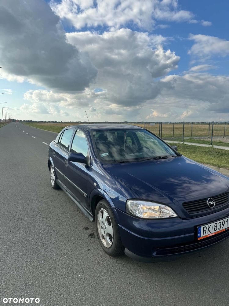 Opel Astra 1.6 16V Mid - 8