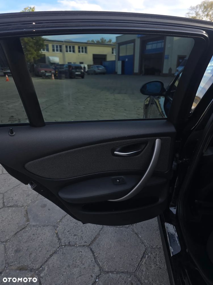 BMW Seria 1 130i - 6