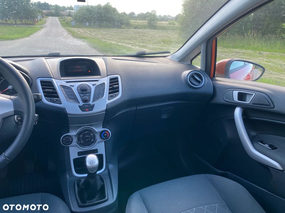 Ford Fiesta 1.25 Champions Edition - 14