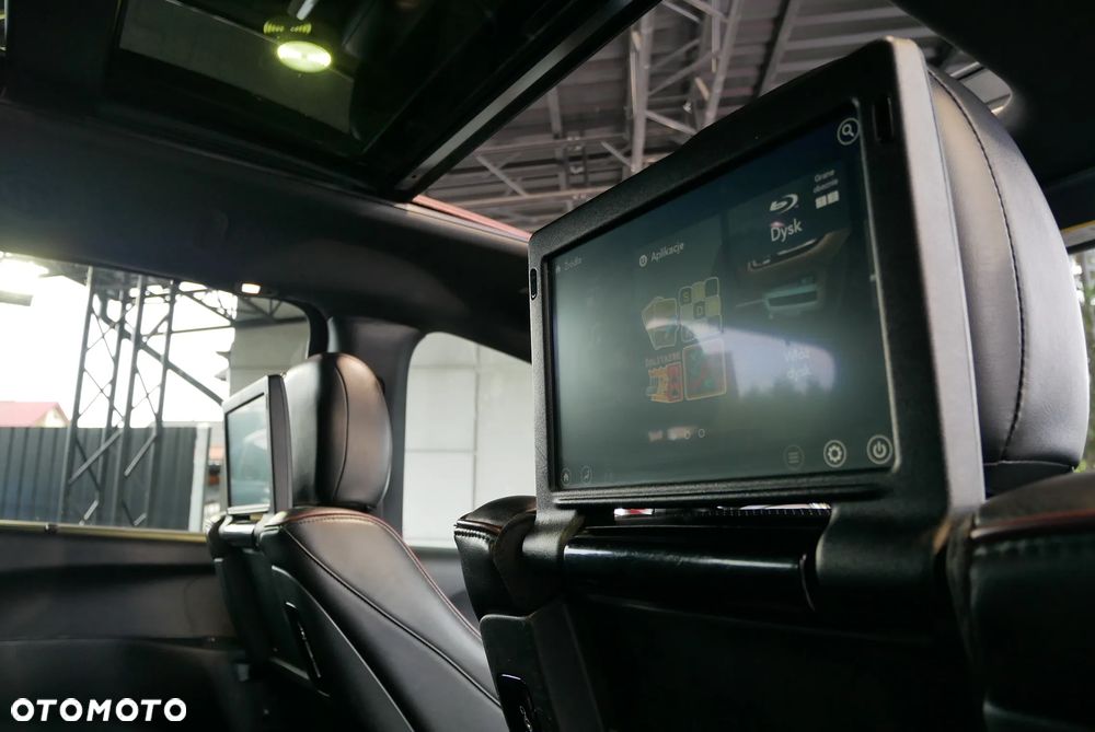 Chrysler Pacifica - 28