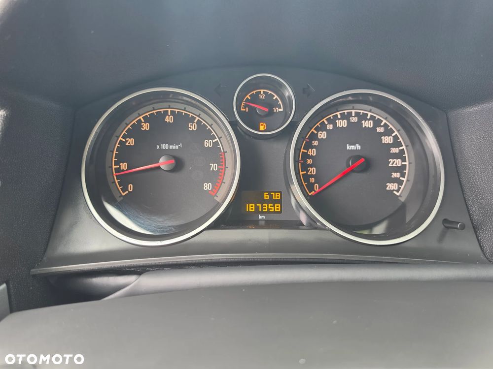 Opel Astra - 27