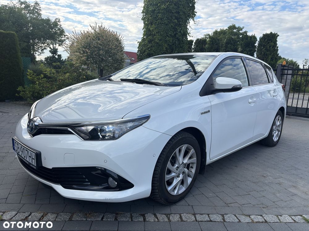Toyota Auris - 1