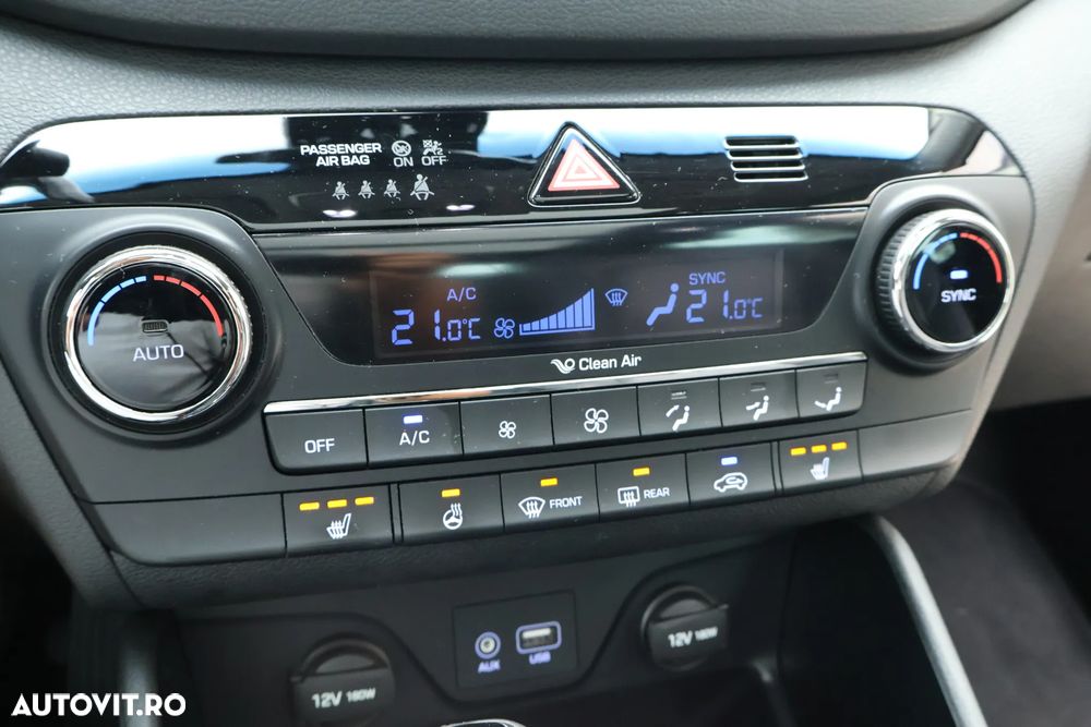 Hyundai Tucson 2.0 CRDI 4WD Automatik 25 Jahre - 19