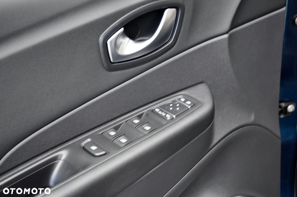 Renault Captur - 37