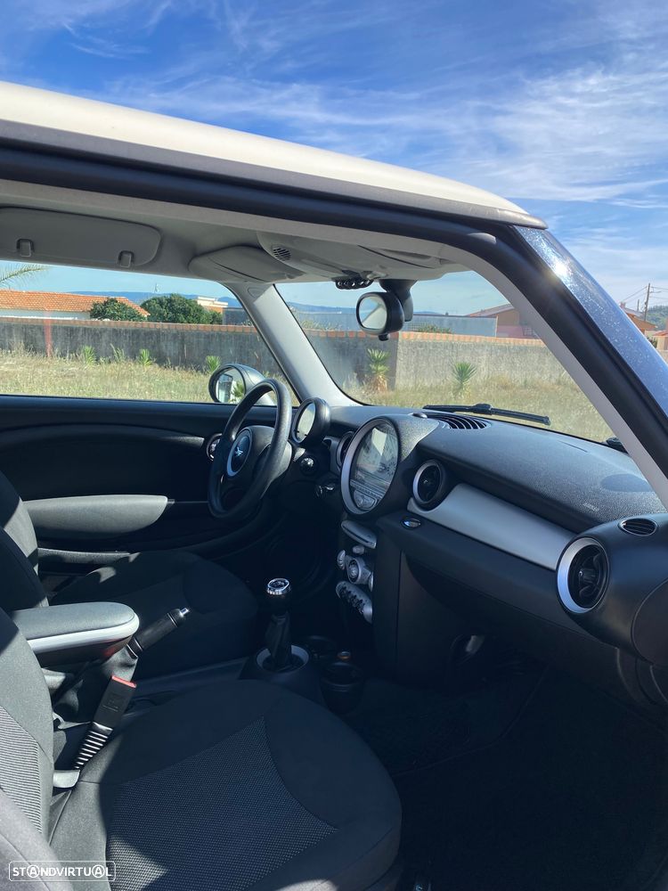 MINI 3 Portas - 12