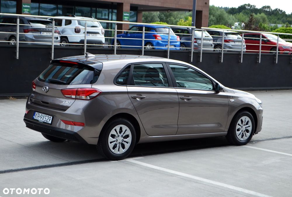 Hyundai i30 1.5 DPI Modern - 28
