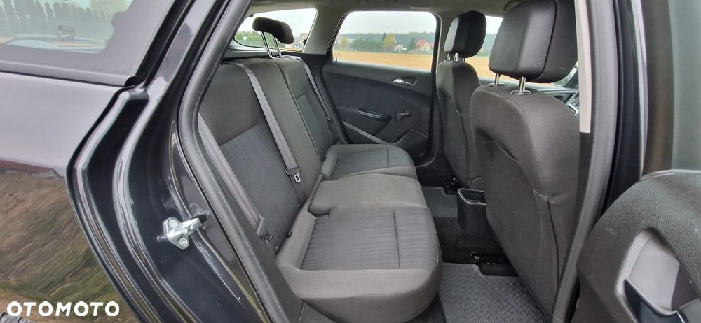Opel Astra 1.6 Style - 23