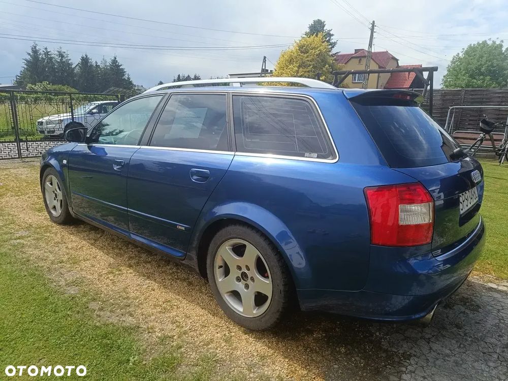Audi A4 Avant 1.8T Quattro - 4