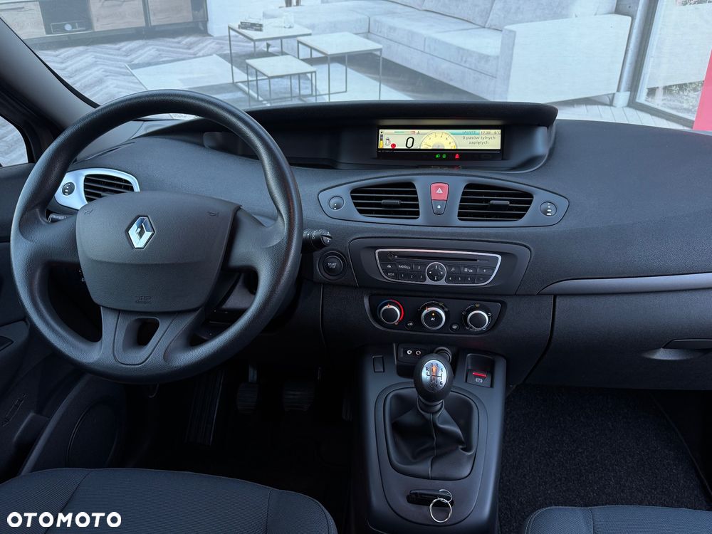 Renault Scenic - 5