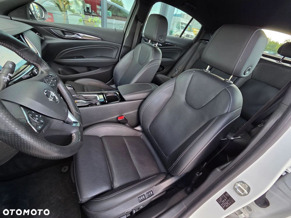 Opel Insignia 1.6 Direct InjectionT Dynamic - 26