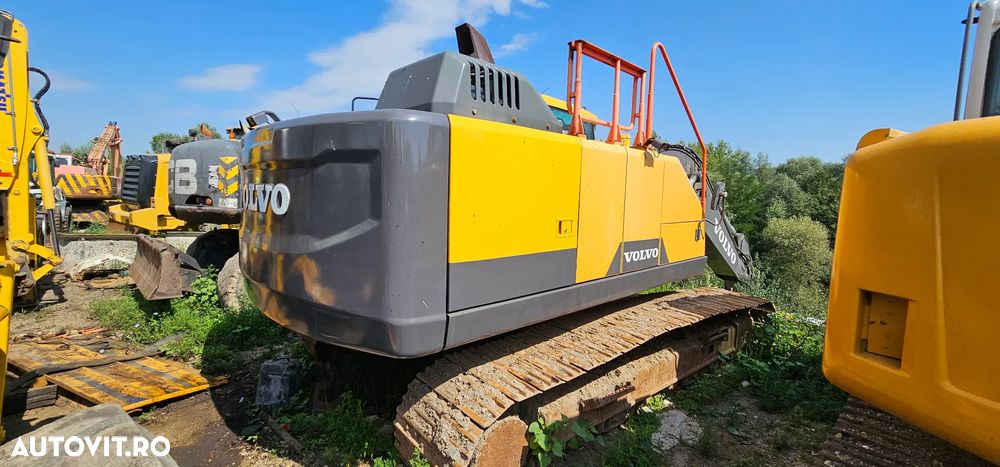 Excavator pe șenile Volvo EC 220 - 2