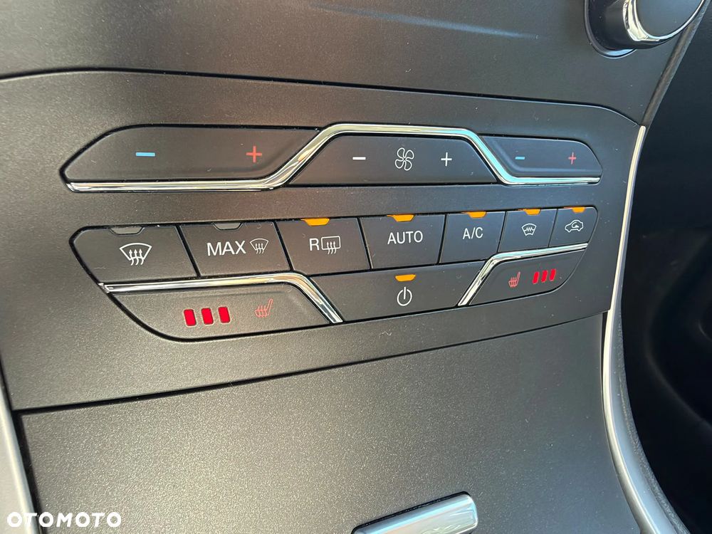 Ford S-Max - 18