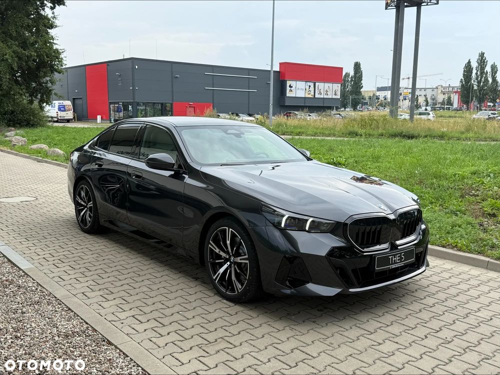 BMW Seria 5 520d xDrive mHEV - 3