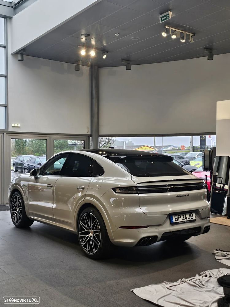 Porsche Cayenne Coupé S E-Hybrid - 2