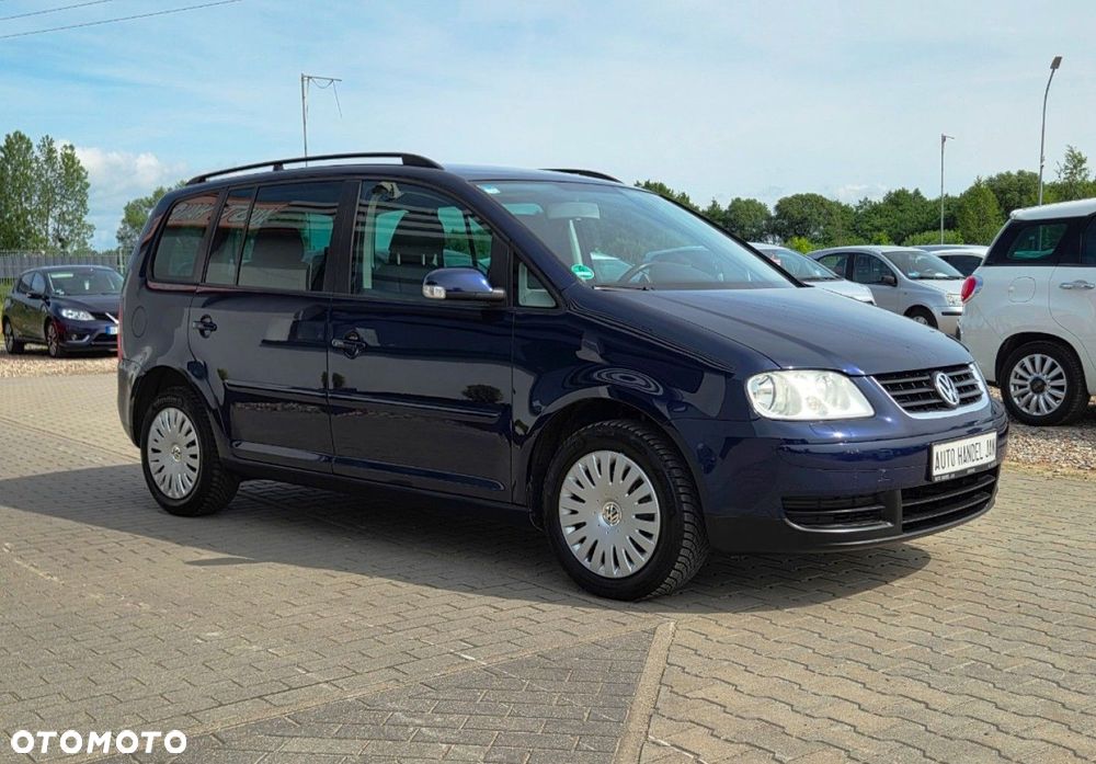 Volkswagen Touran - 21