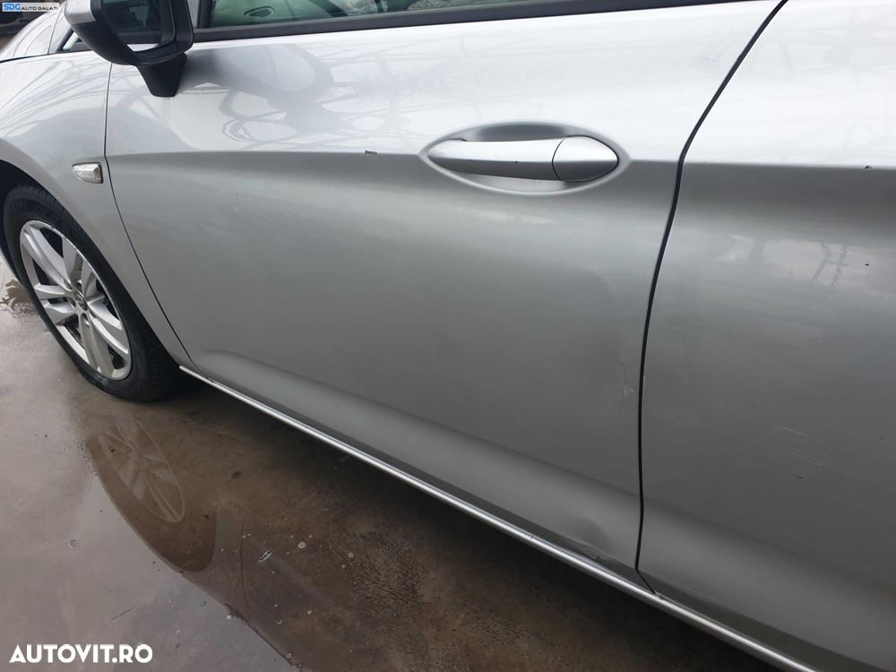 Usa Usi Portiera Portiere Stanga Fata Dezechipata cu Defect Opel Astra K 2015 - 2021 Culoare Z176 [K9172] - 2