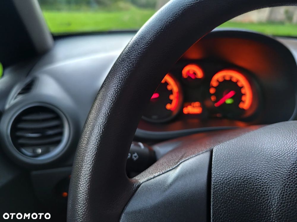 Opel Corsa 1.2 16V Easytronic Cosmo - 24