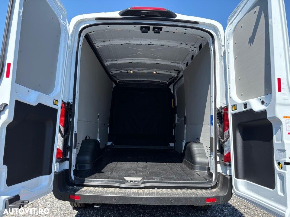 Ford Transit - 12