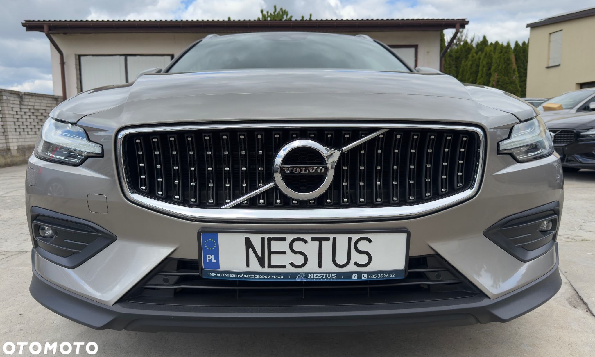 Volvo V60 Cross Country - 9