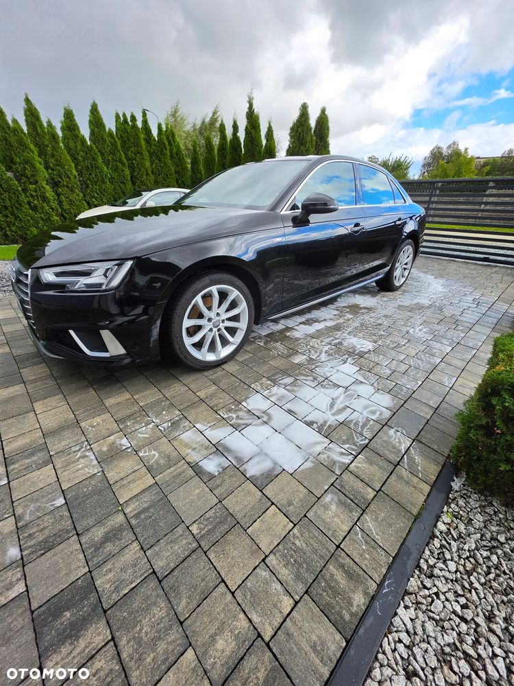 Audi A4 Limousine - 2