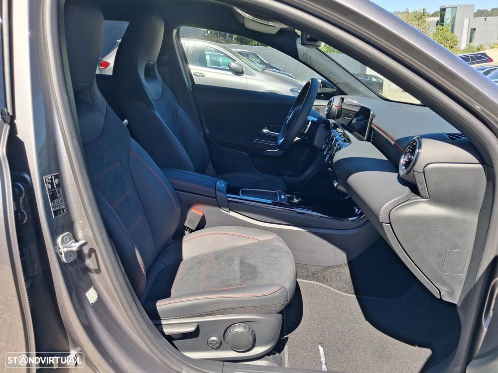 Mercedes-Benz A 180 d - 13