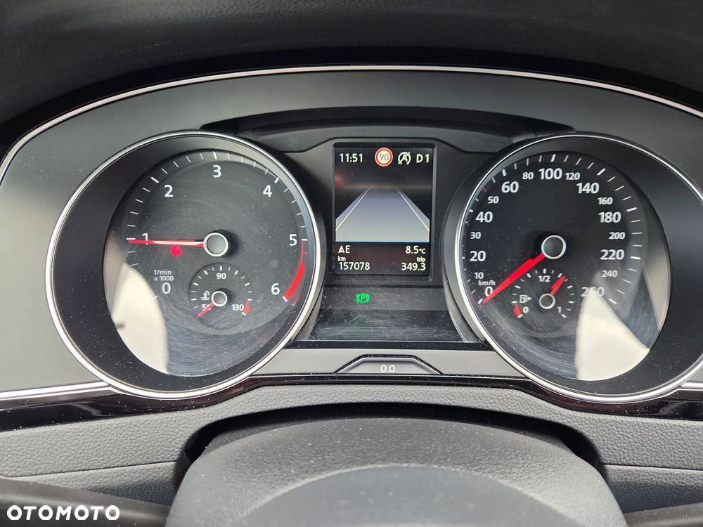 Volkswagen Passat 2.0 TDI SCR DSG Business - 17