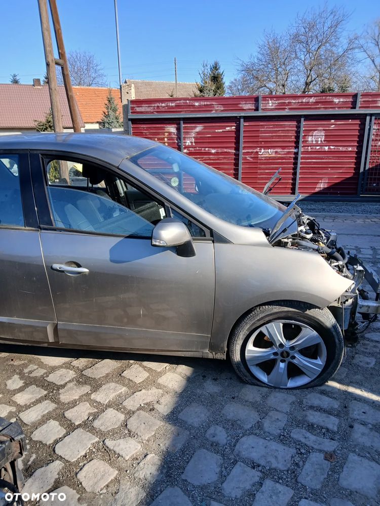 Renault scenic 3 drzwi błotnik - 4