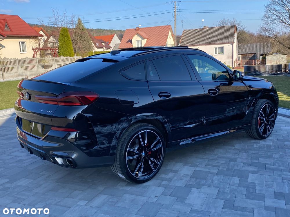 BMW X6 xDrive30d - 11