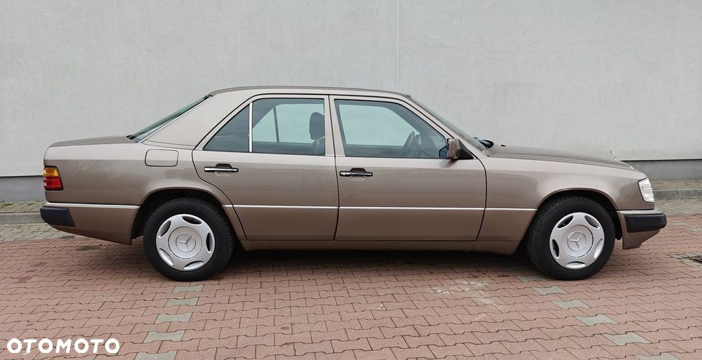 Mercedes-Benz W124 (1984-1993) - 8