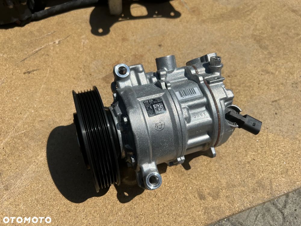 KOMPRESOR SPRĘŻARKA KLIMATYZACJI AUDI A5 S4 B9 8W0816803J - 4
