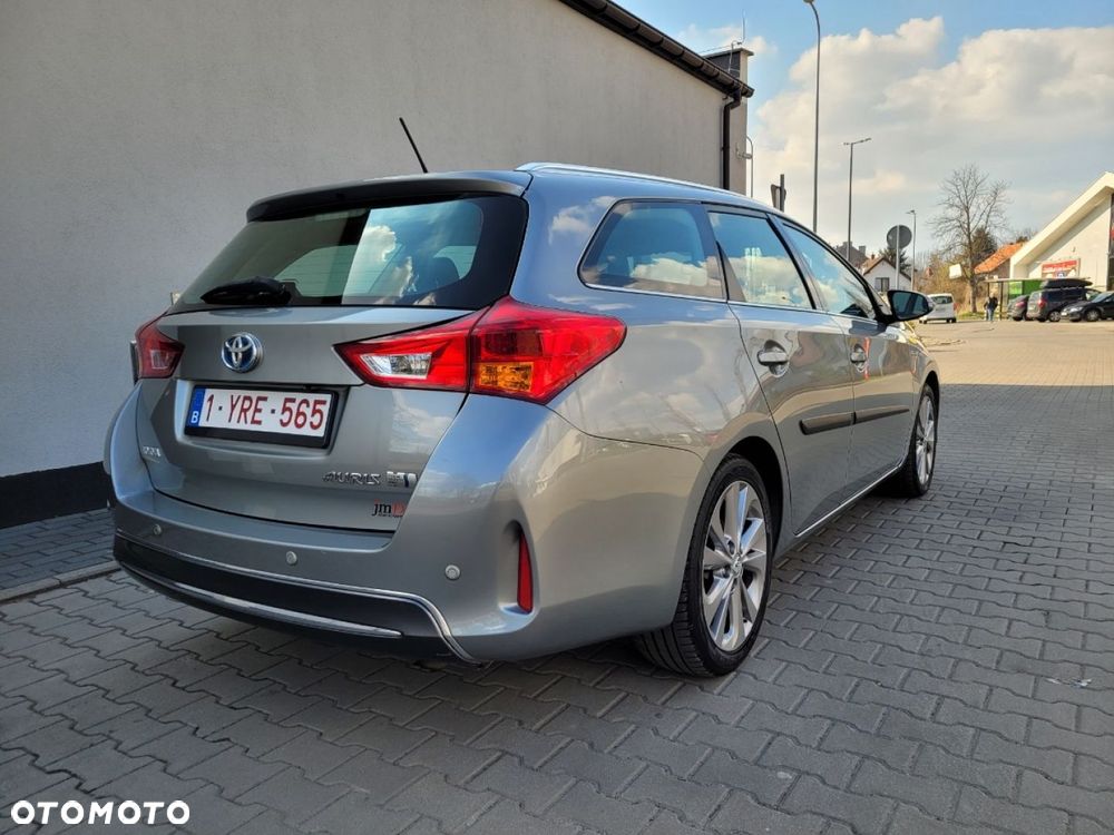 Toyota Auris - 11