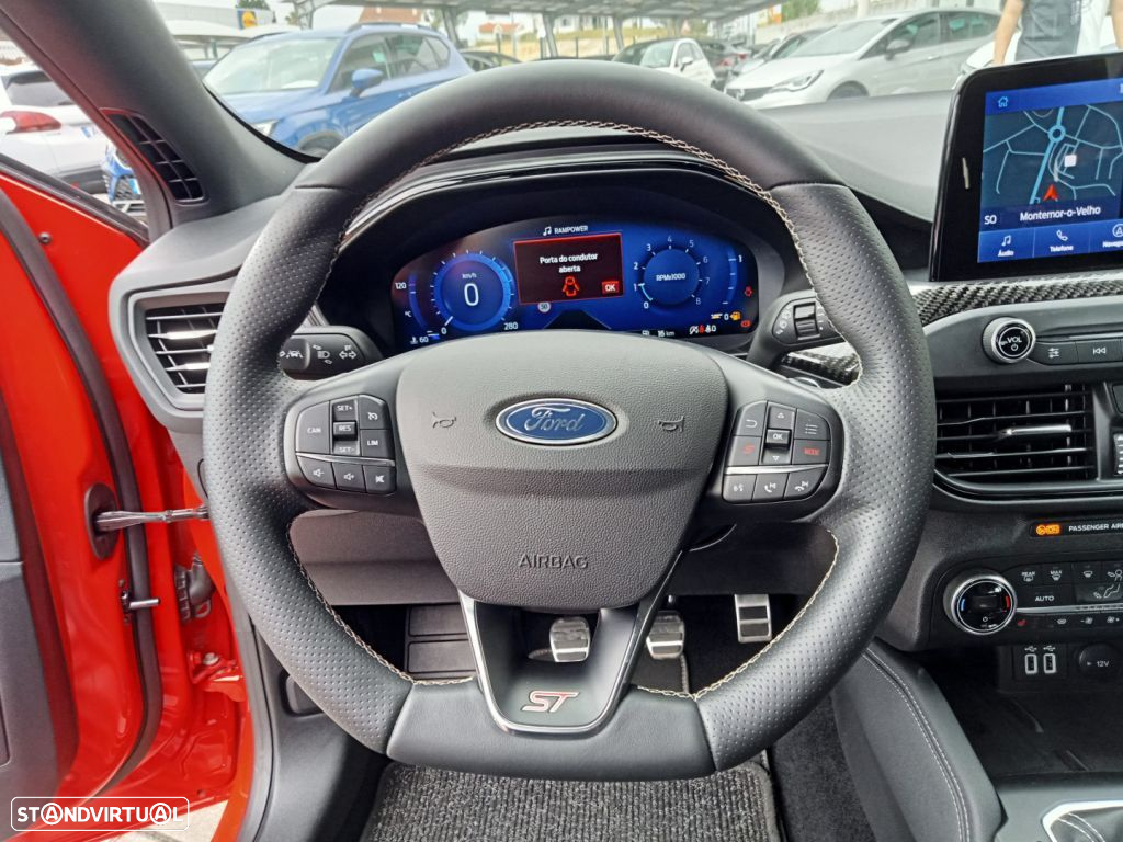 Ford Focus 2.3 EcoBoost ST X - 25
