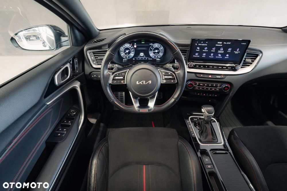 Kia ProCeed 1.6 T-GDI GT DCT - 12