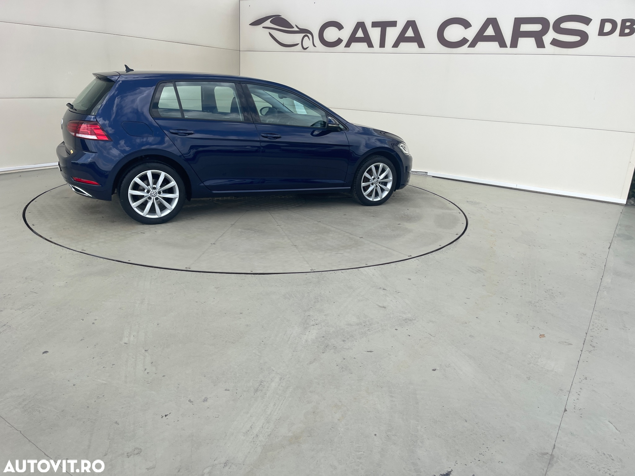 Volkswagen Golf 2.0 TDI (BlueMotion Technology) Highline - 16