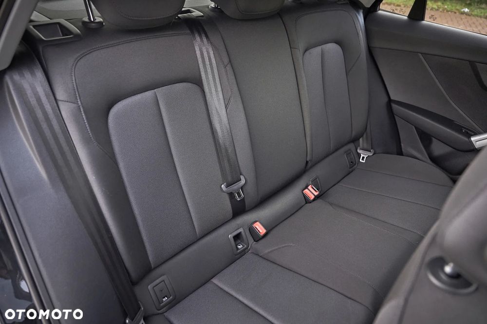 Audi Q2 35 TFSI S tronic sport - 32