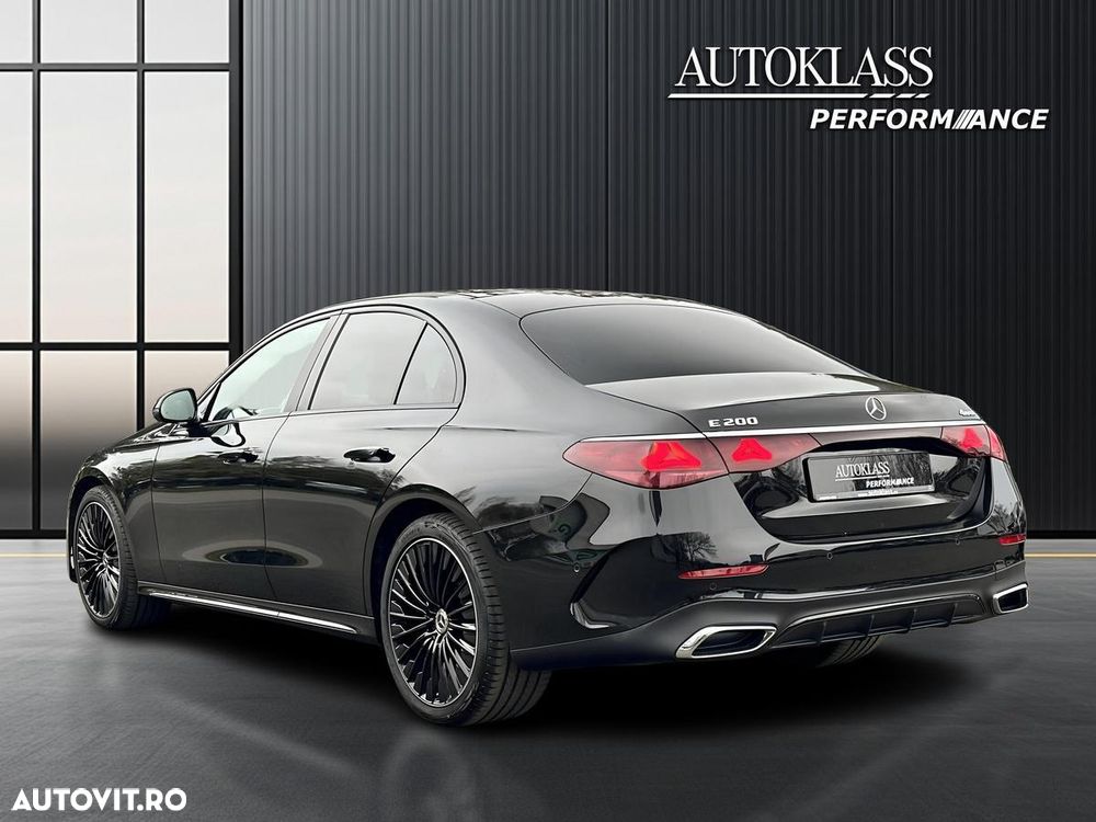Mercedes-Benz E 200 4Matic 9G-TRONIC Edition AMG Line - 4