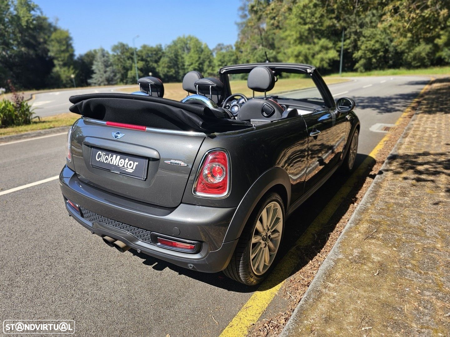 MINI Cabrio John Cooper Works - 39