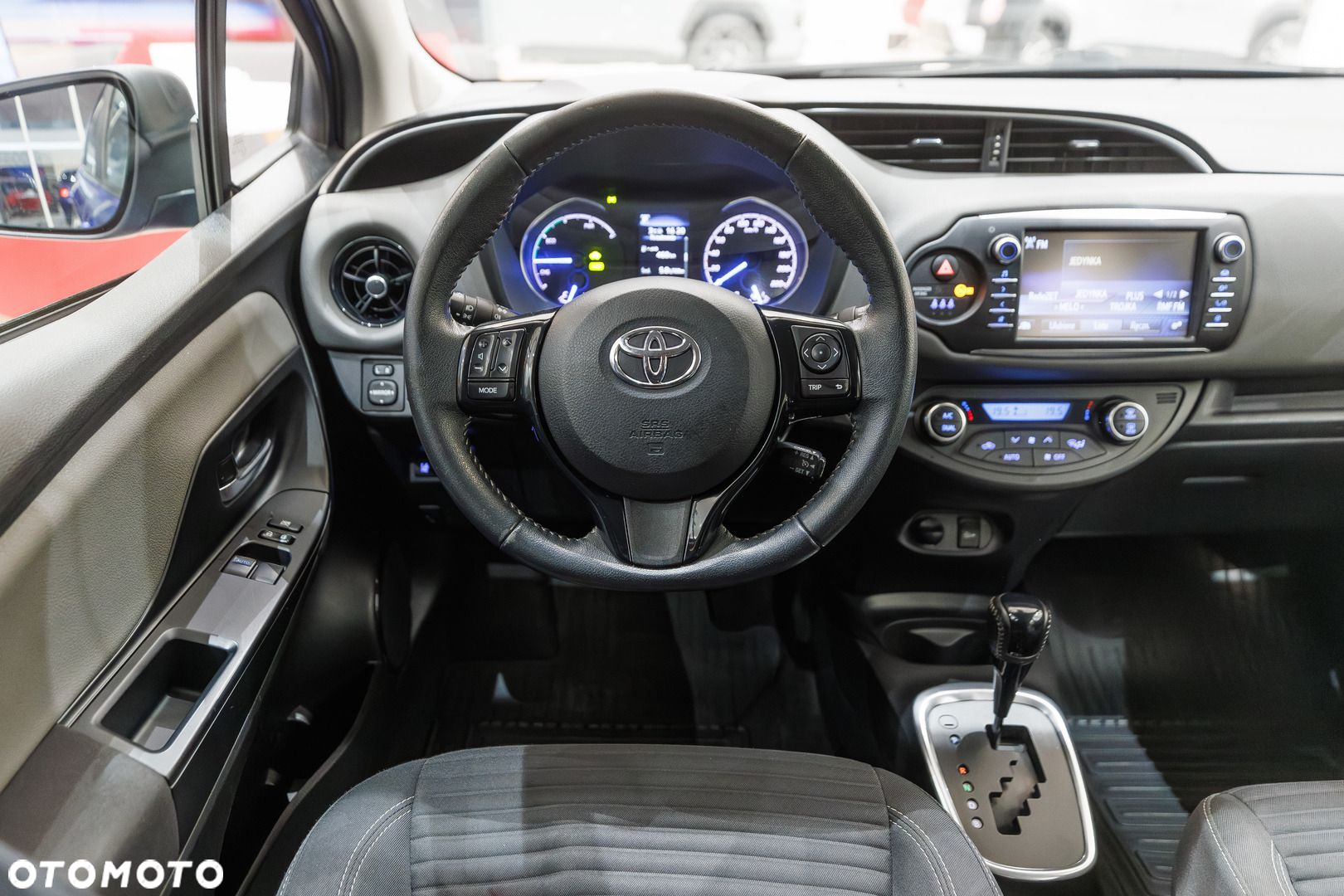 Toyota Yaris - 8